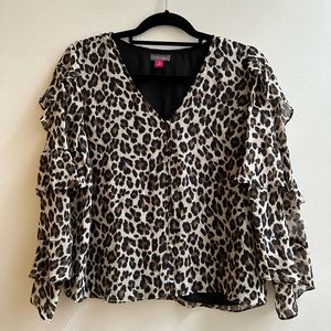 Vince Camuto / Leopard-Print Blouse